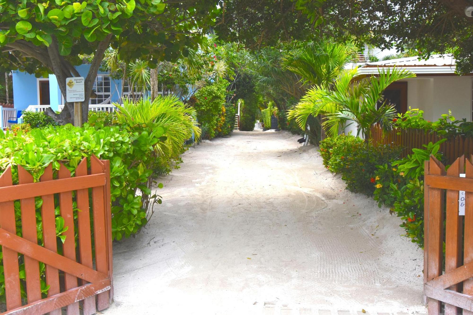 Caribbean Sunrise Villa Caye Caulker Exterior foto